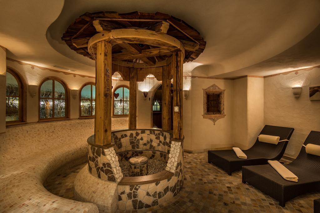 Hotel Gran Ciasa Colfosco Exterior photo